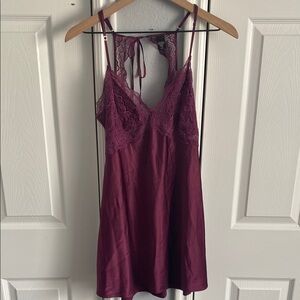 💜VS Elegant Lace Trim Plum Chemise
